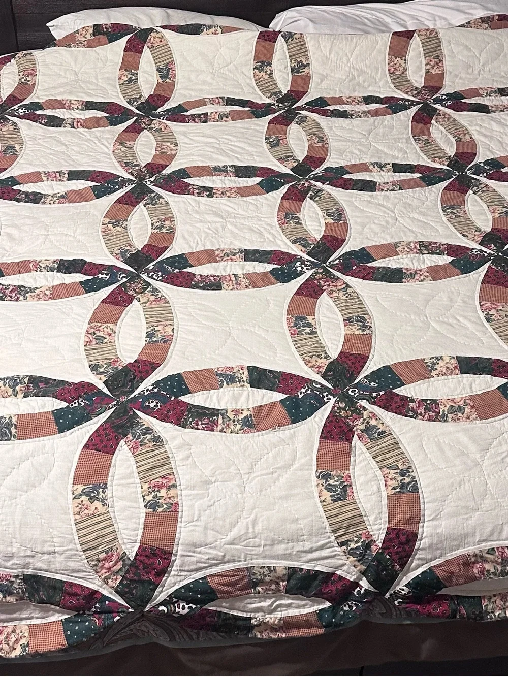 Vintage double wedding ring king size quilt